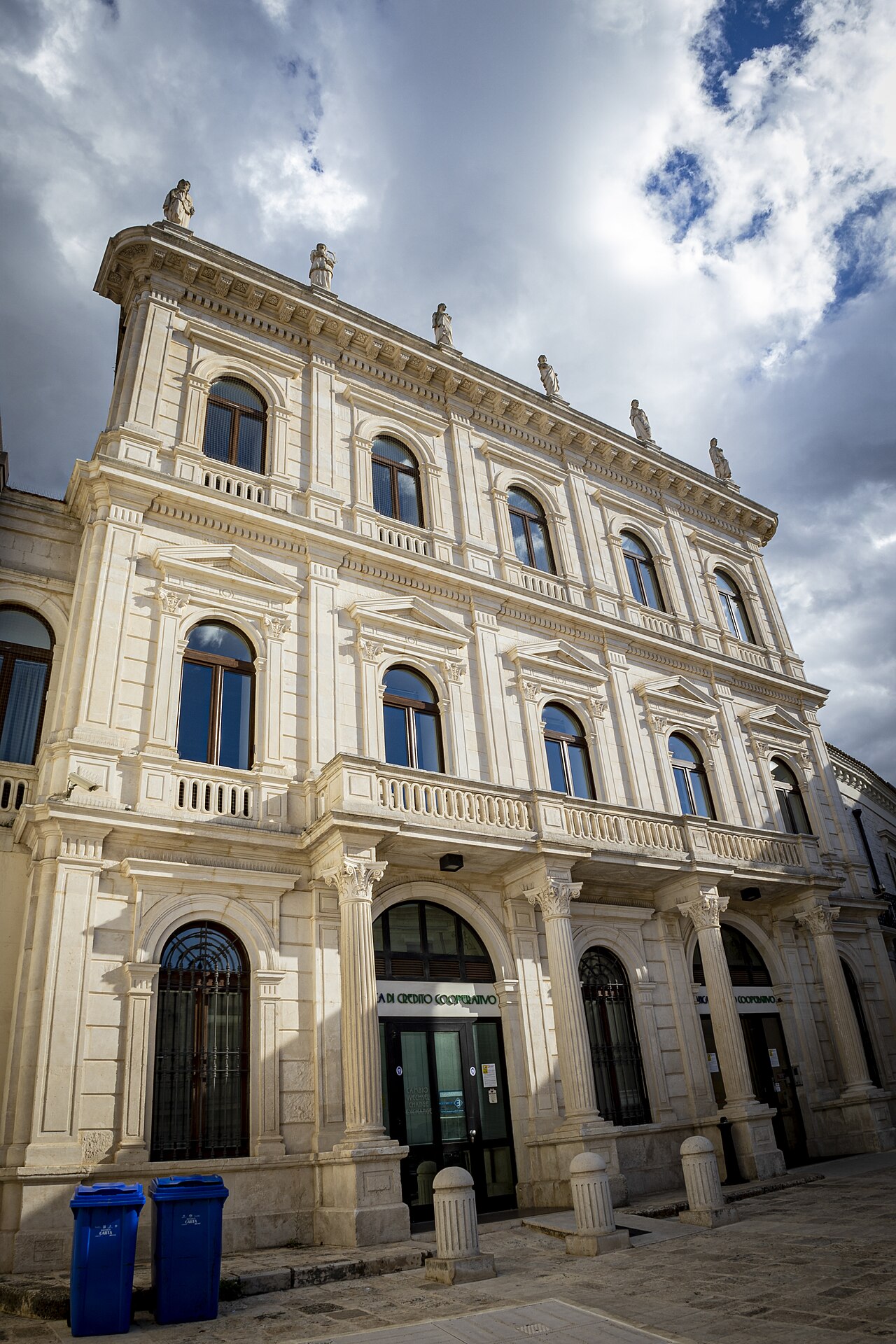 Santeramo In Colle — Palazzi Storici