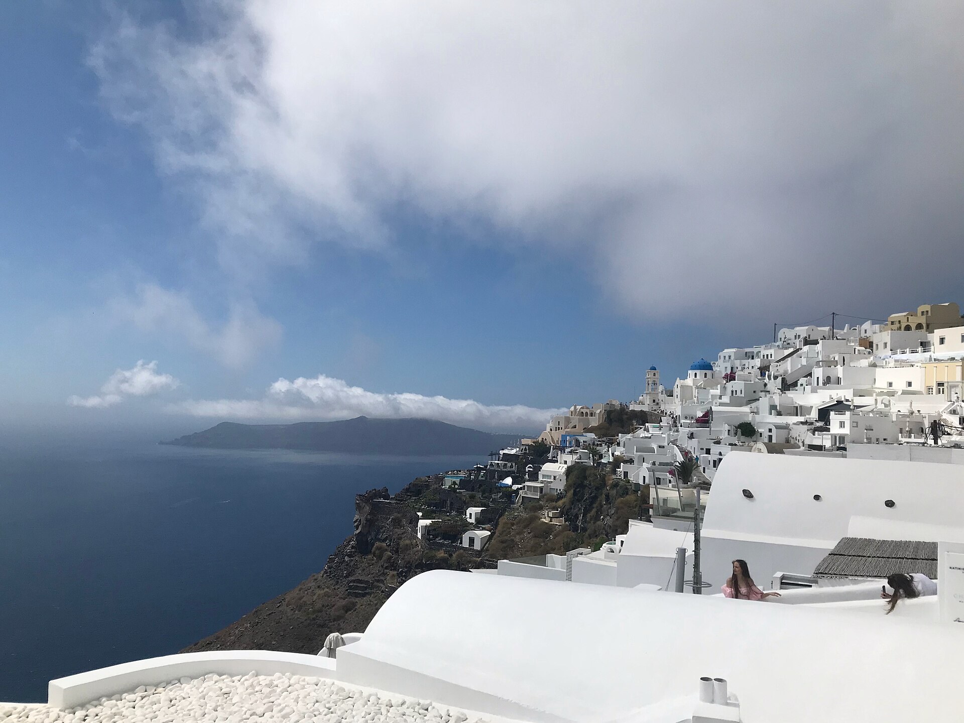 Santorini Trail 09 - The Ledge of the Caldera