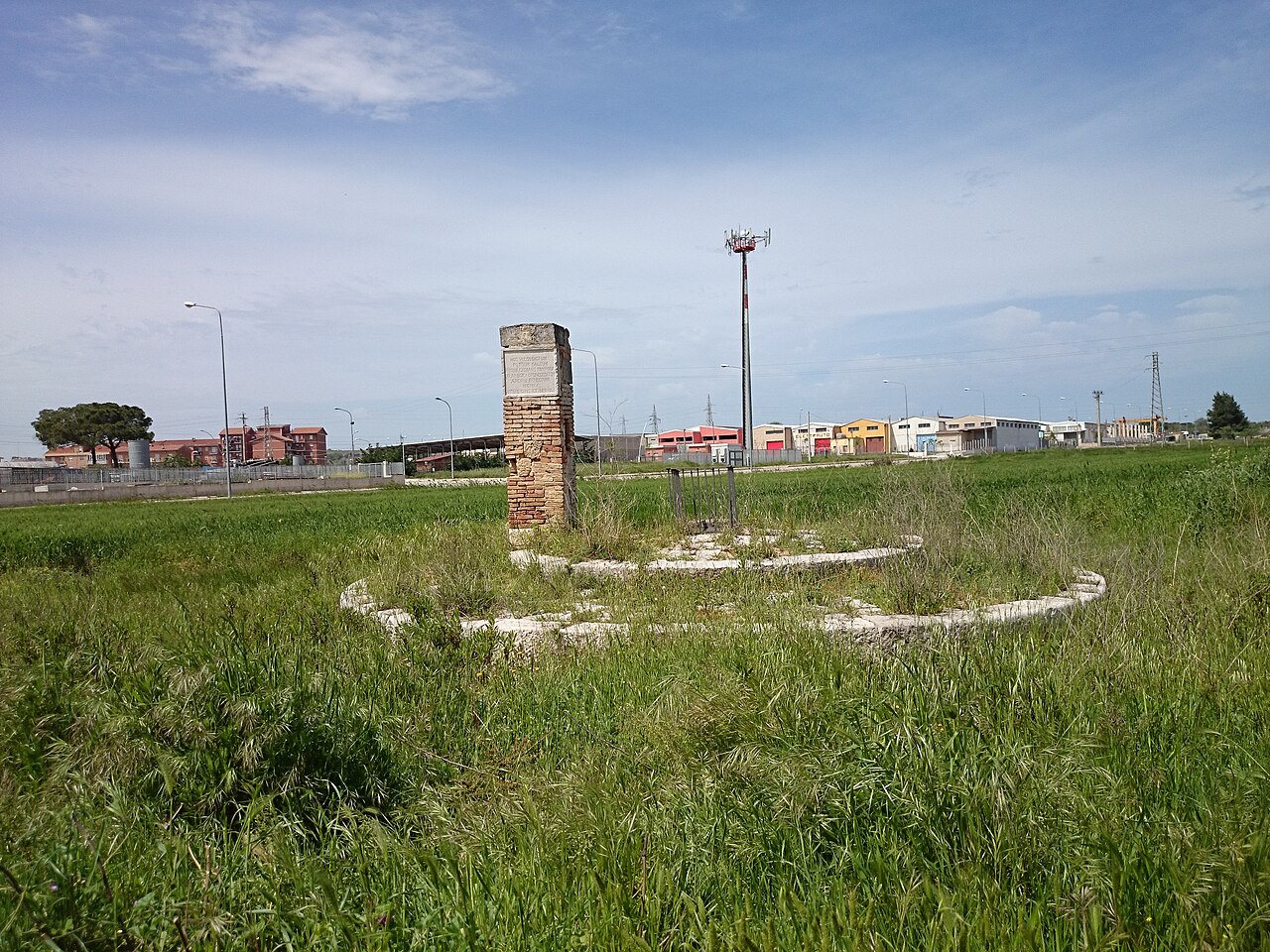 Apricena — Parco Sculture Madrepietra