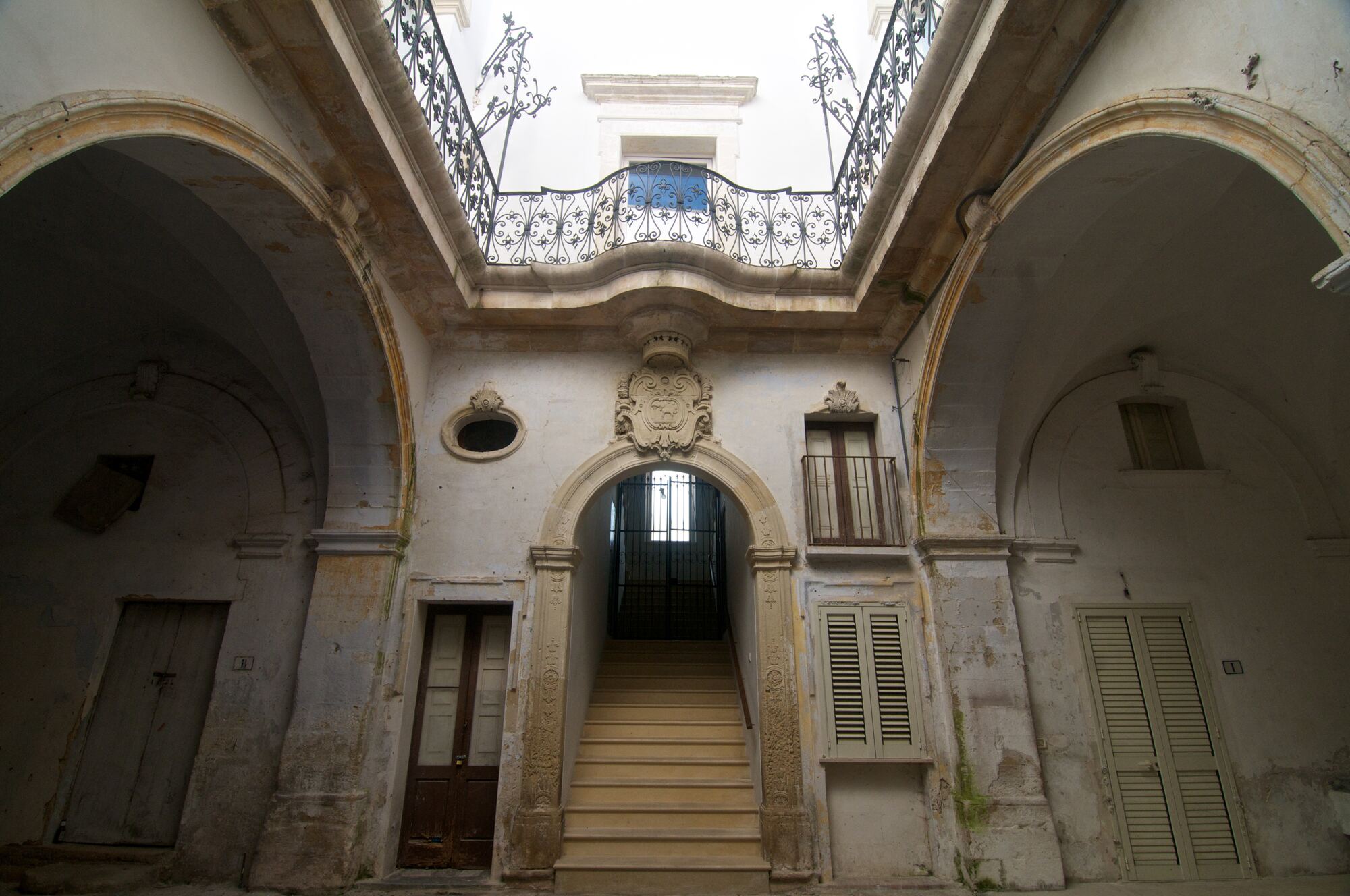 Galatina — Architettura civile