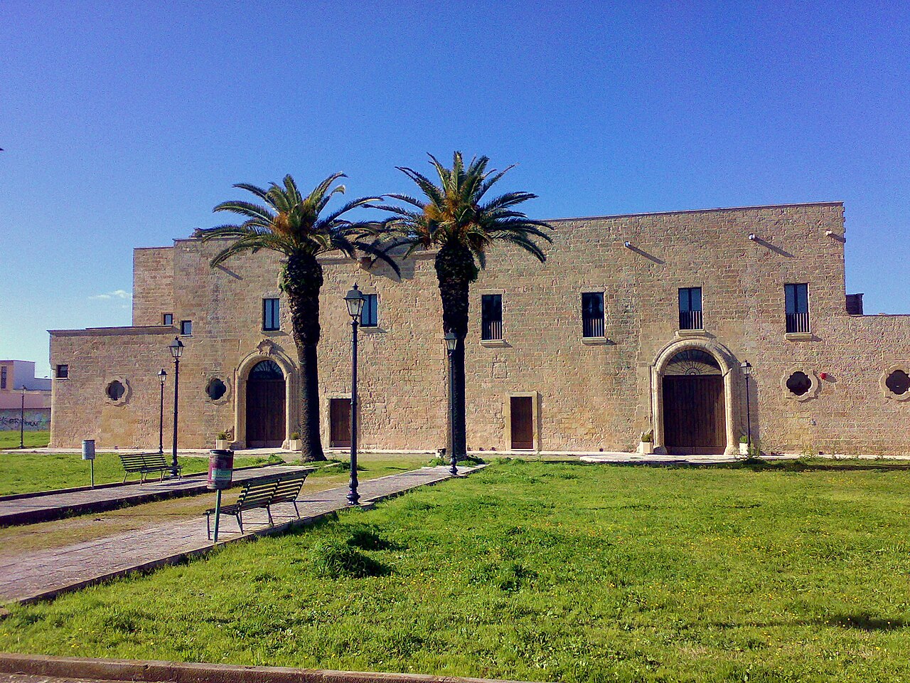 Collepasso — Palazzo Baronale
