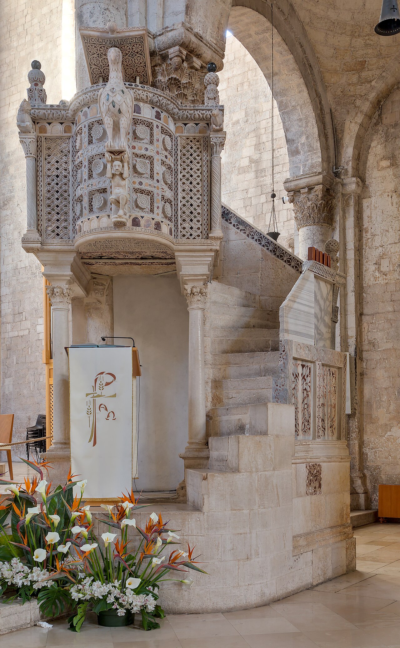 Bitonto — L'enigma del Grifone