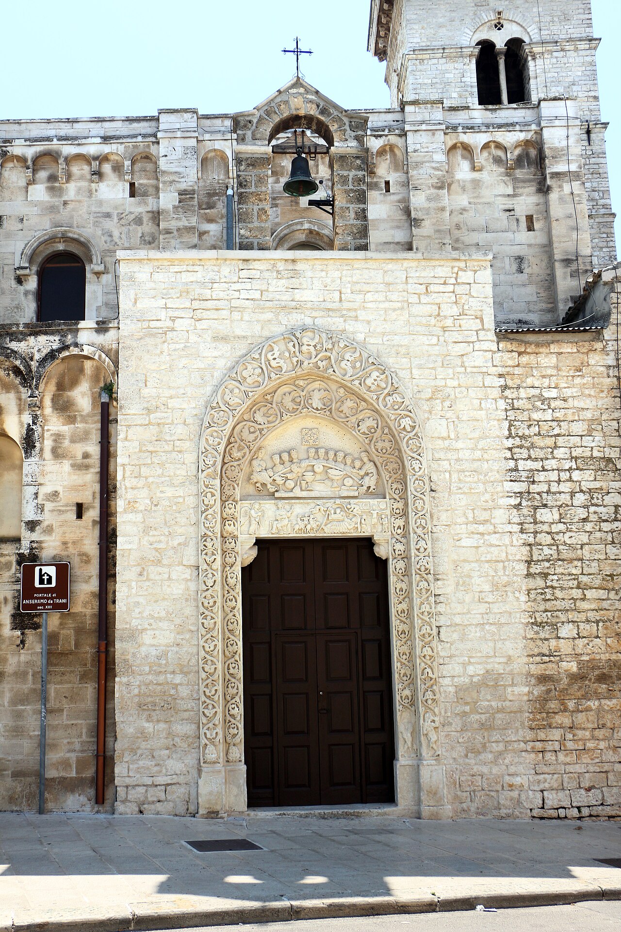 Terlizzi — Portale di Anseramo da Trani