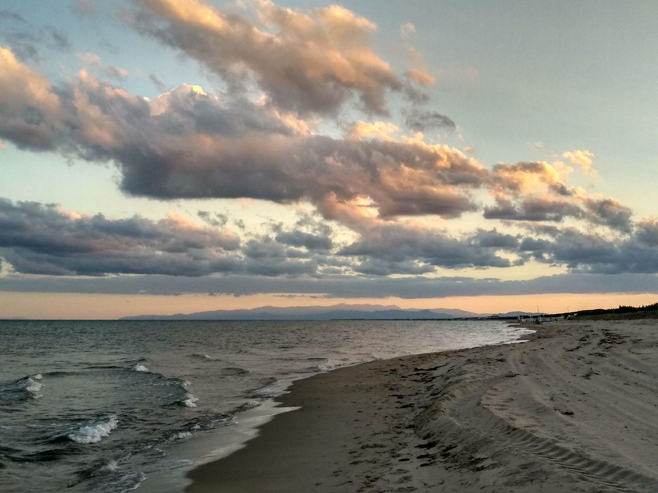 Magna Grecia — Spiaggia dorata di Castellaneta Marina al tramonto