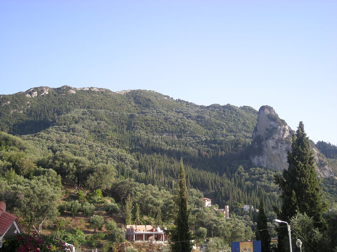 Ayios Gordhios — L'Ortholithi
