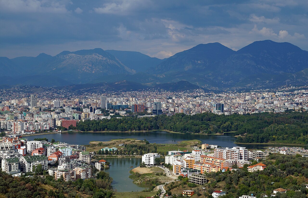 Tirana — Guerra Fredda