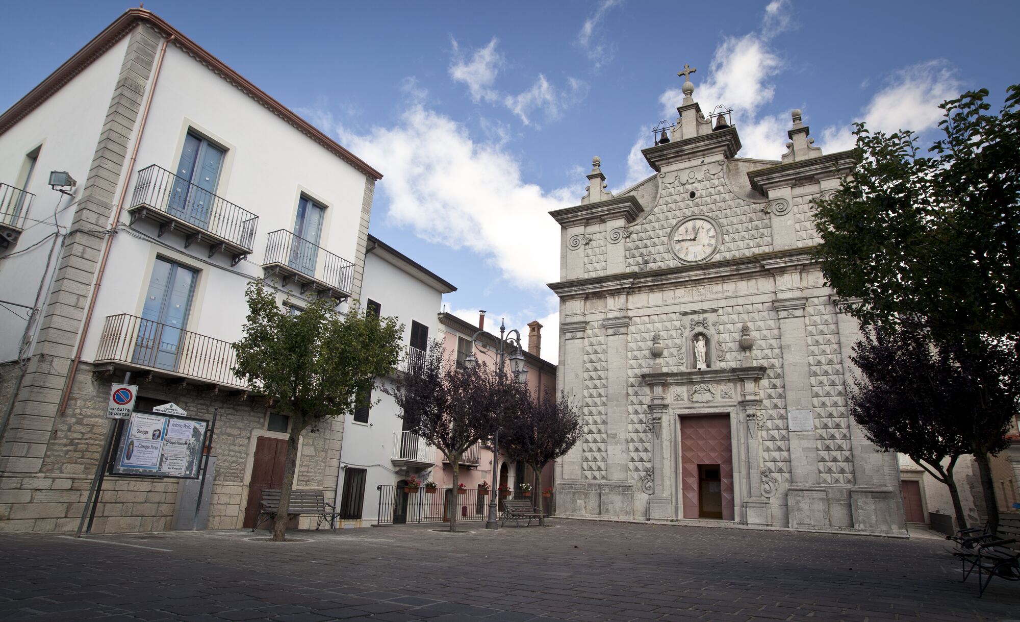 Monteleone Di Puglia — radici storiche