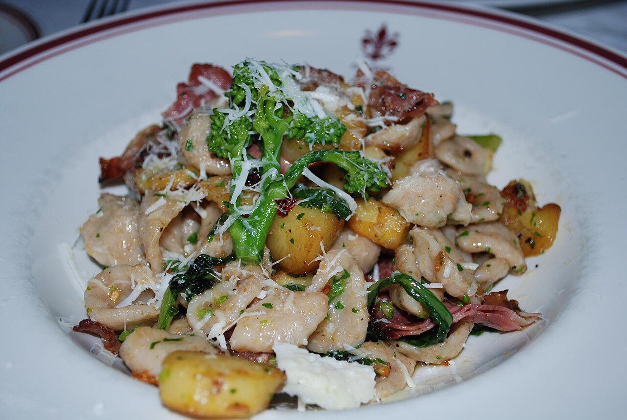 Gargano — Orecchiette con cime di rapa