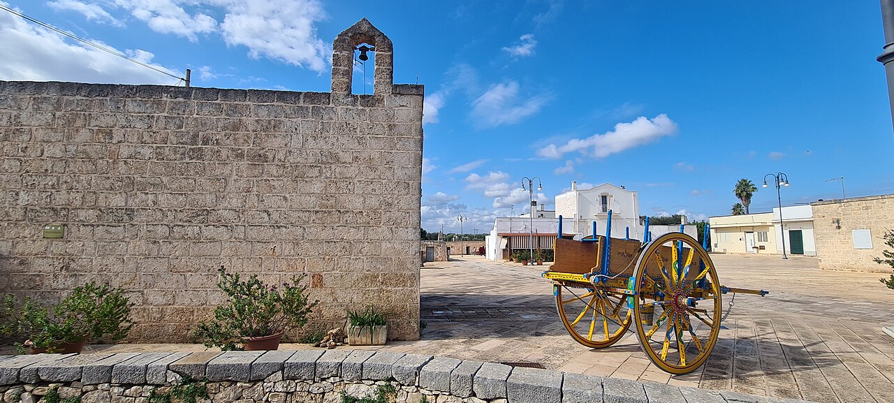 San Michele Salentino — Borgo Ajeni