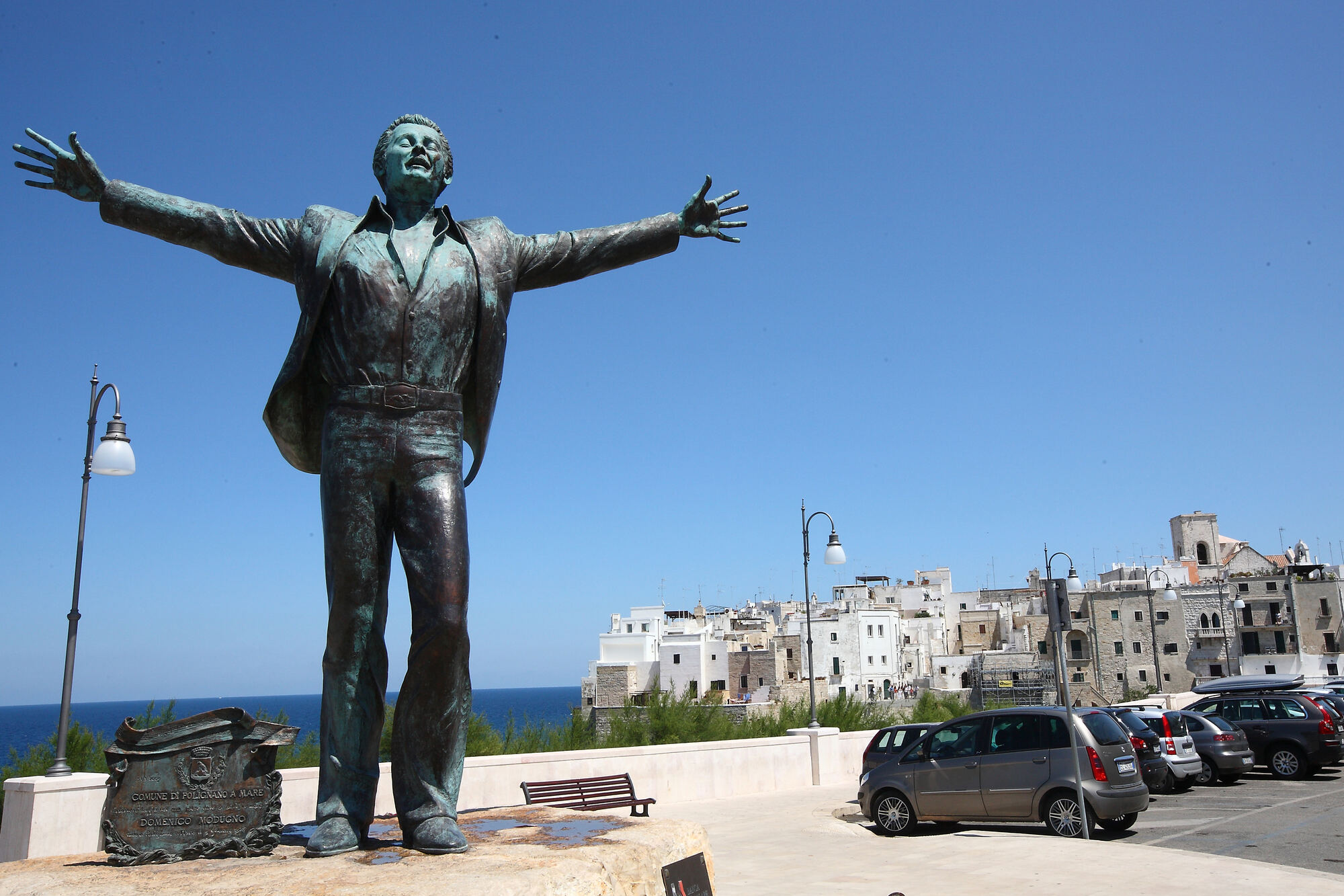 Polignano A Mare — Domenico Modugno