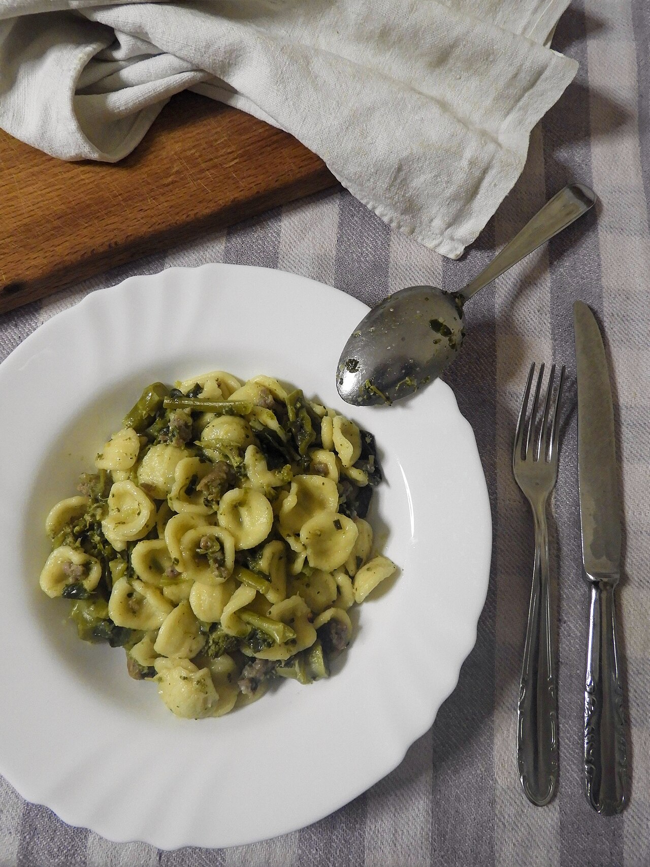 Costa BAT — Orecchiette, piatto tipico della tradizione pugliese