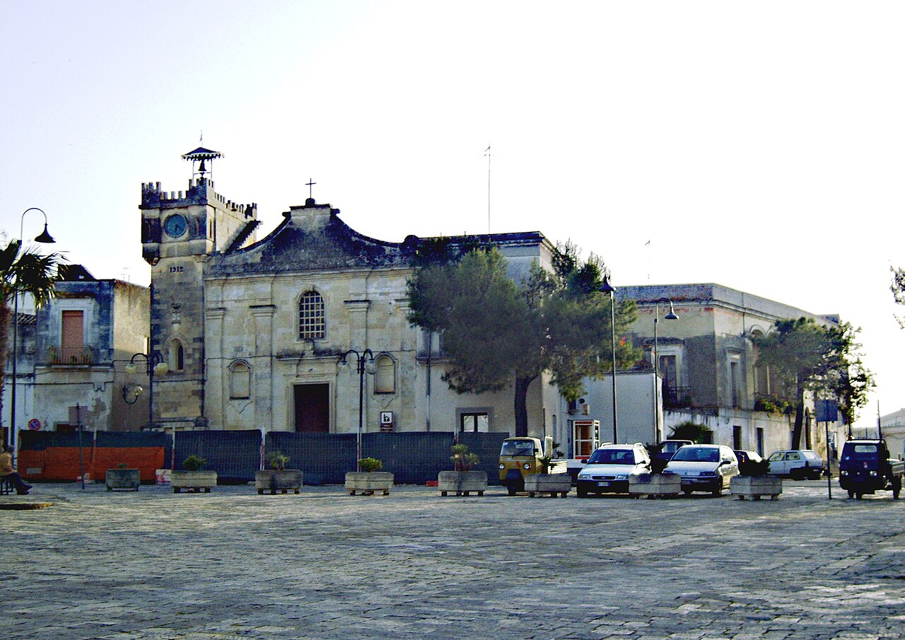 Carpignano Salentino — Menhir Santu Totaru