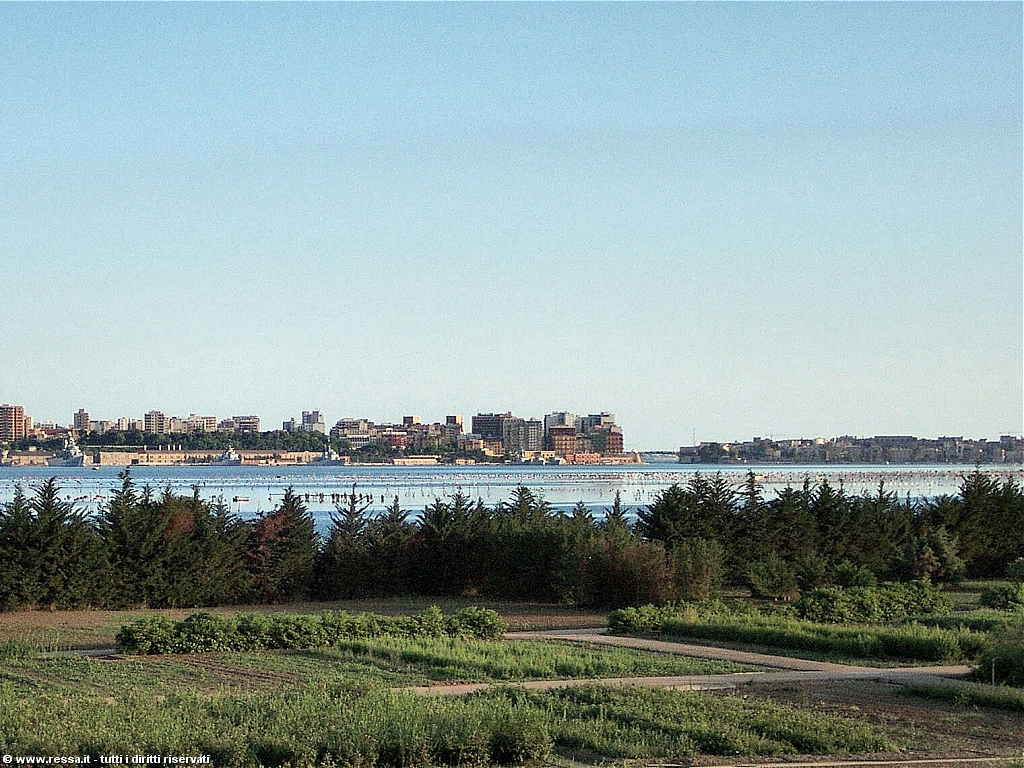 Taranto — Mar Piccolo e il Mar Grande