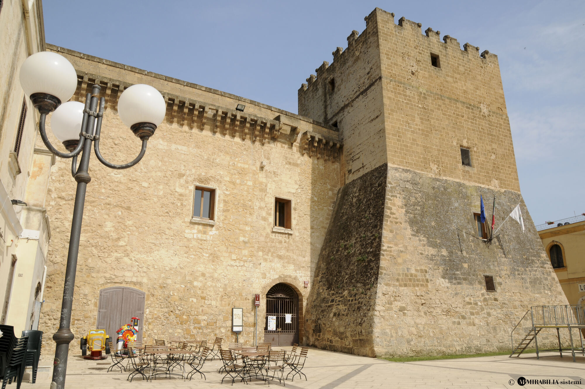 Pulsano — Castello De Falconibus
