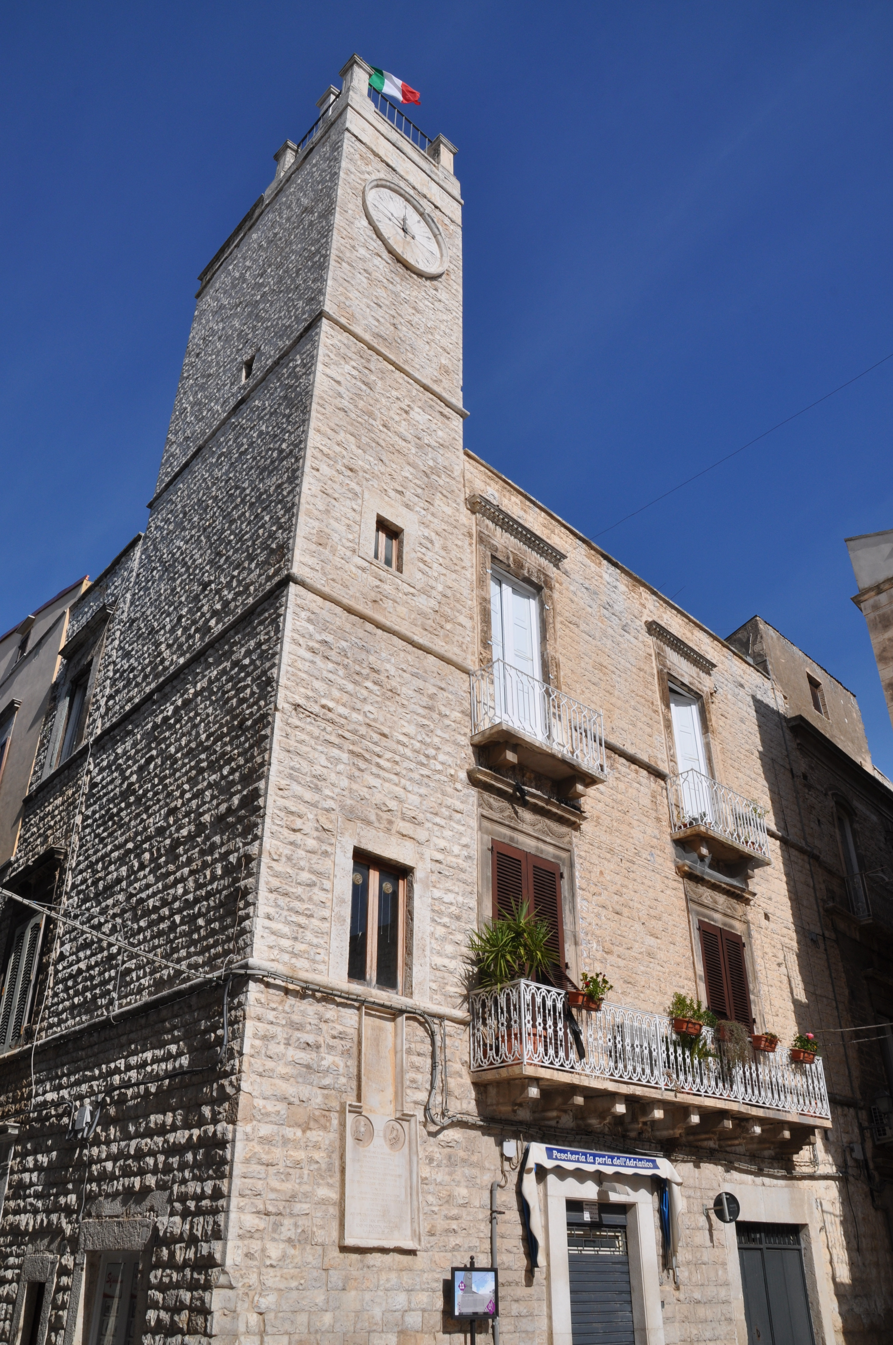 Ruvo Di Puglia — Torre