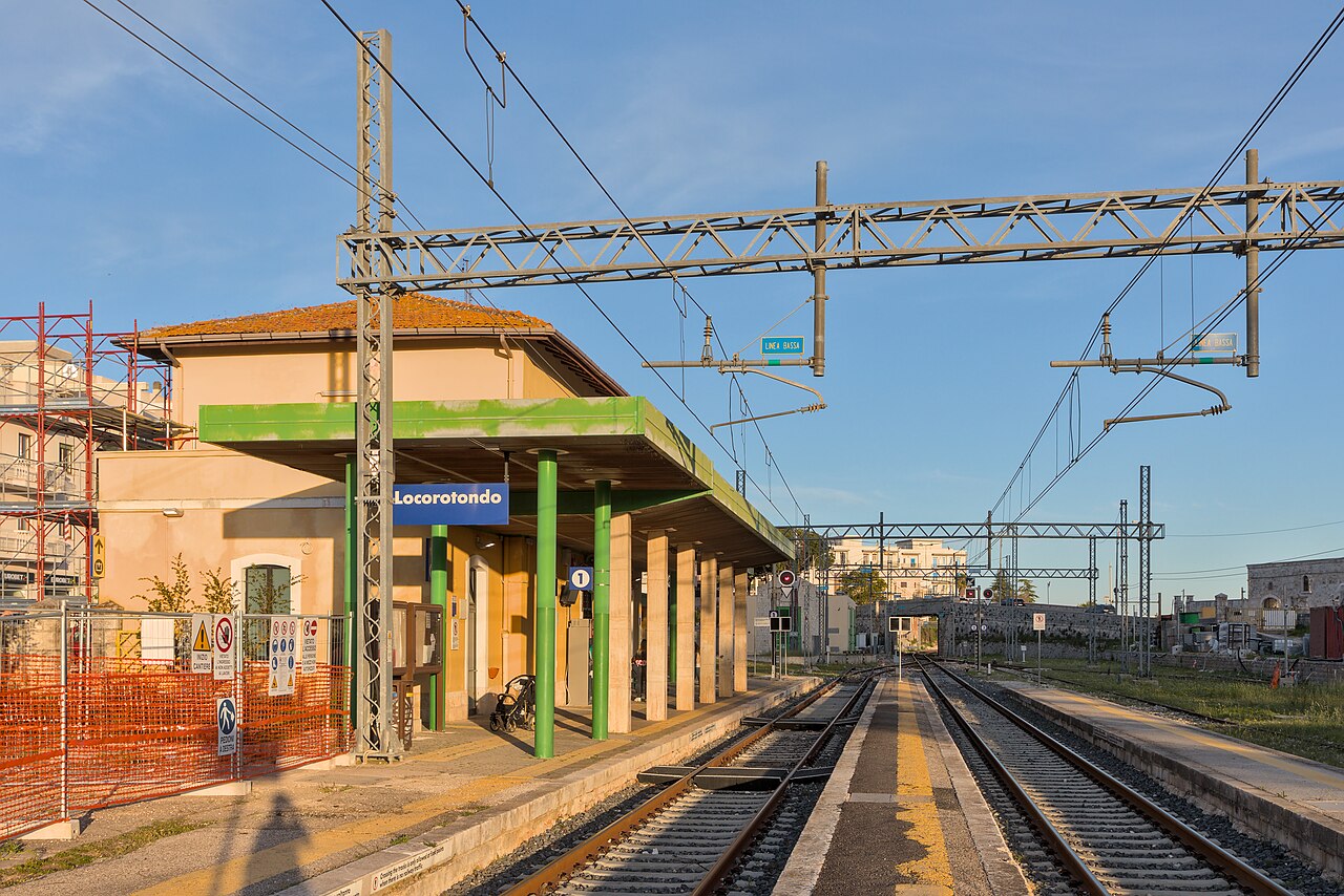 Locorotondo — Bianco di Locorotondo
