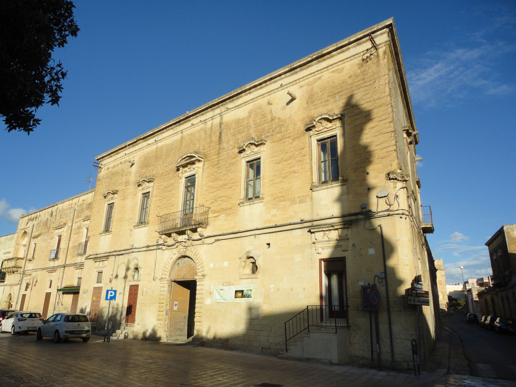 Vernole — Castello di Acaya
