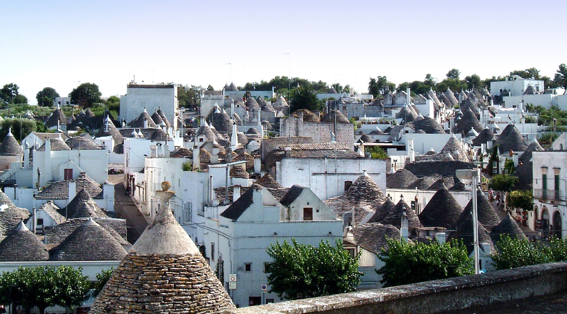 Puglia — Trulli di Alberobello